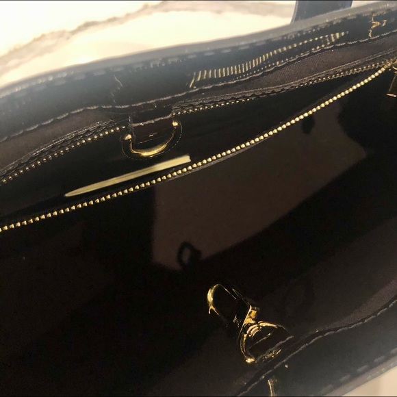 ❌SOLD❌Authentic Louis Vuitton Top Handle Vernis Bag - Picture 8 of 9